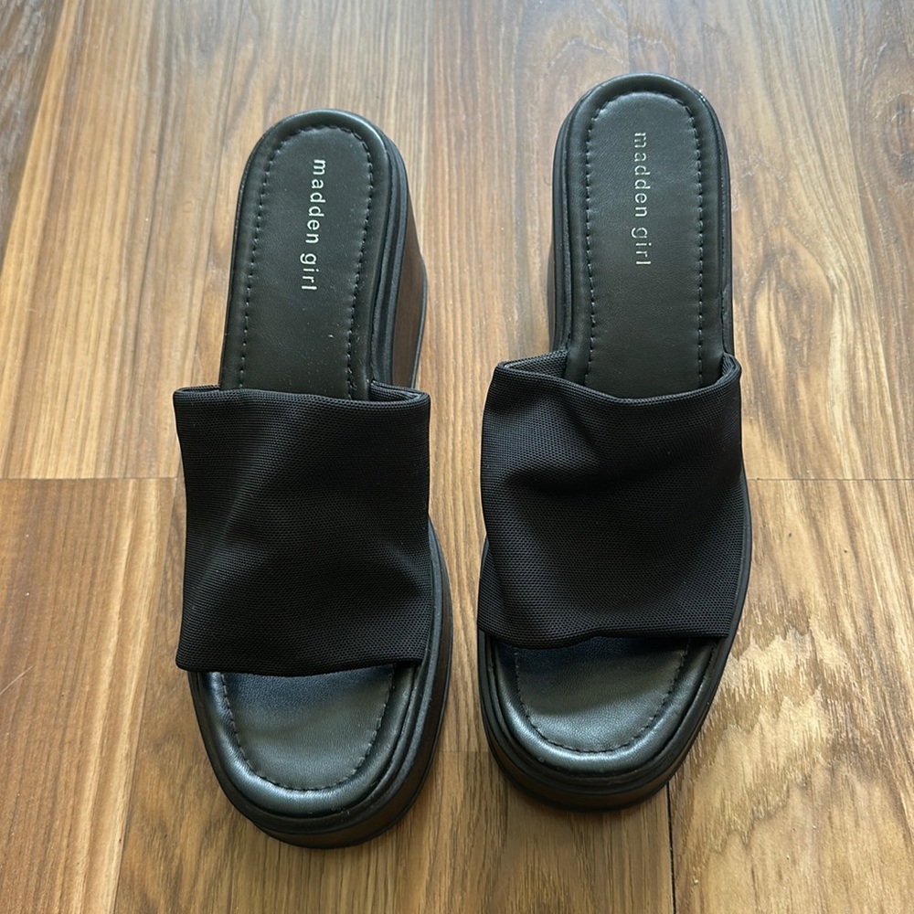 Madden girl platforms